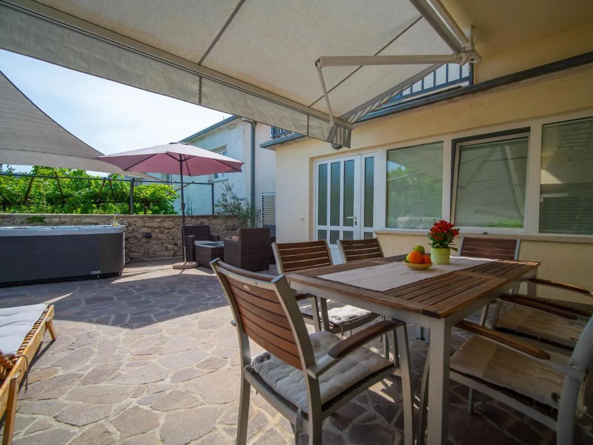Holiday Home Dedina Srica By Interhome Bribir  0*, Bribir (Primorje-Gorski Kotar) Croacia